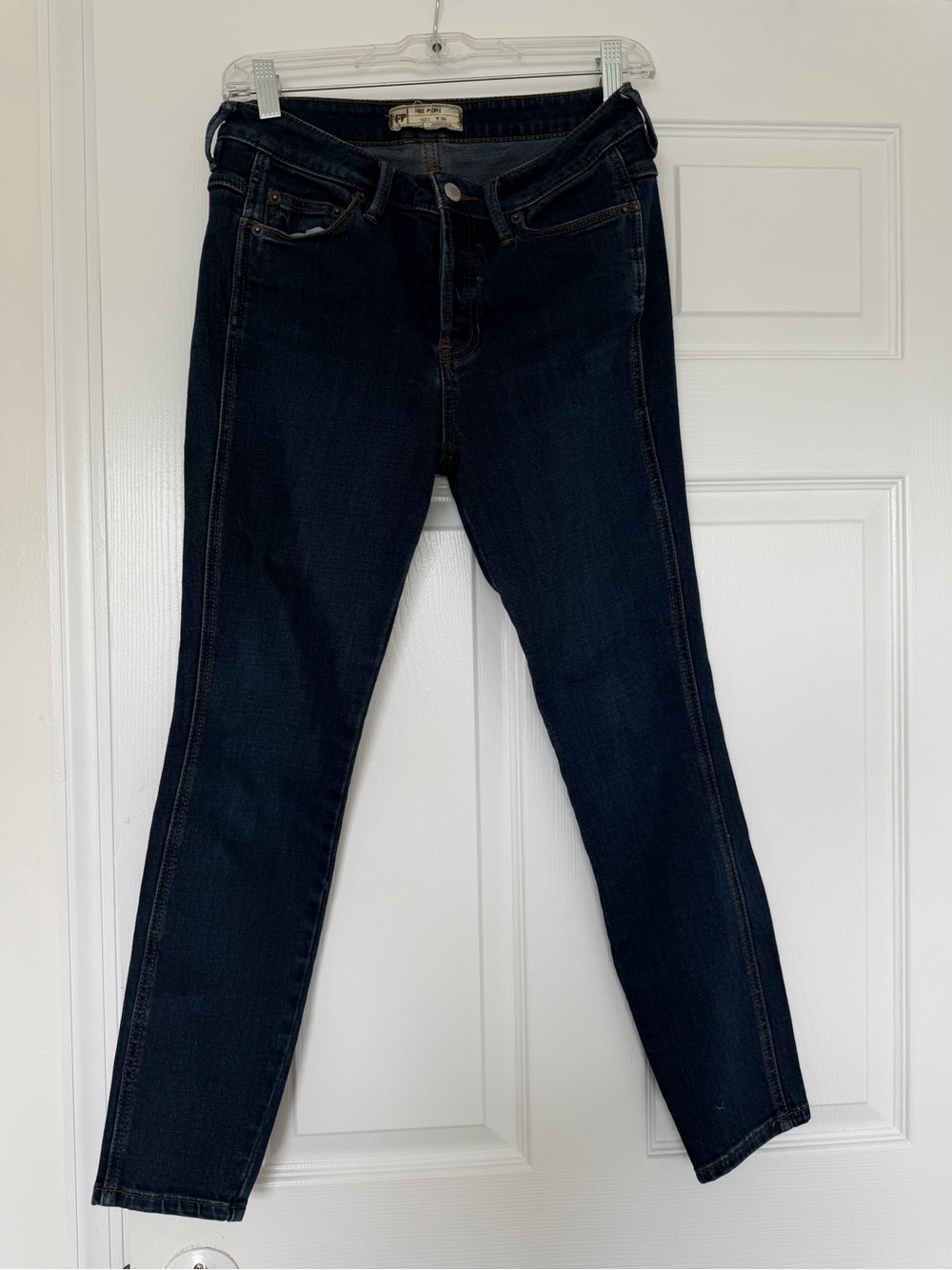 Free People Skinny Jeans in Dark Indigo